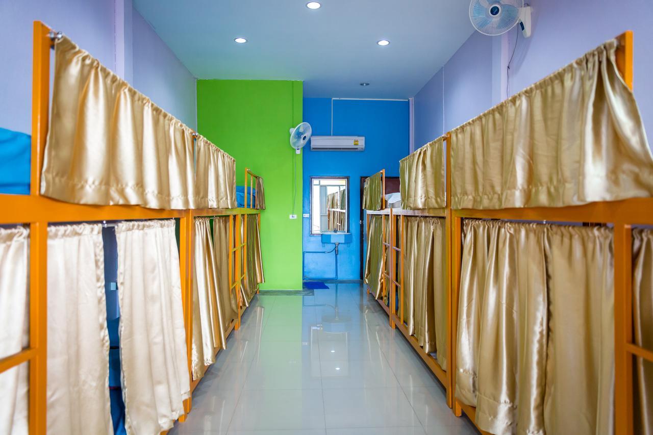 Railway Hostel (Adults Only) Chumphon Ngoại thất bức ảnh