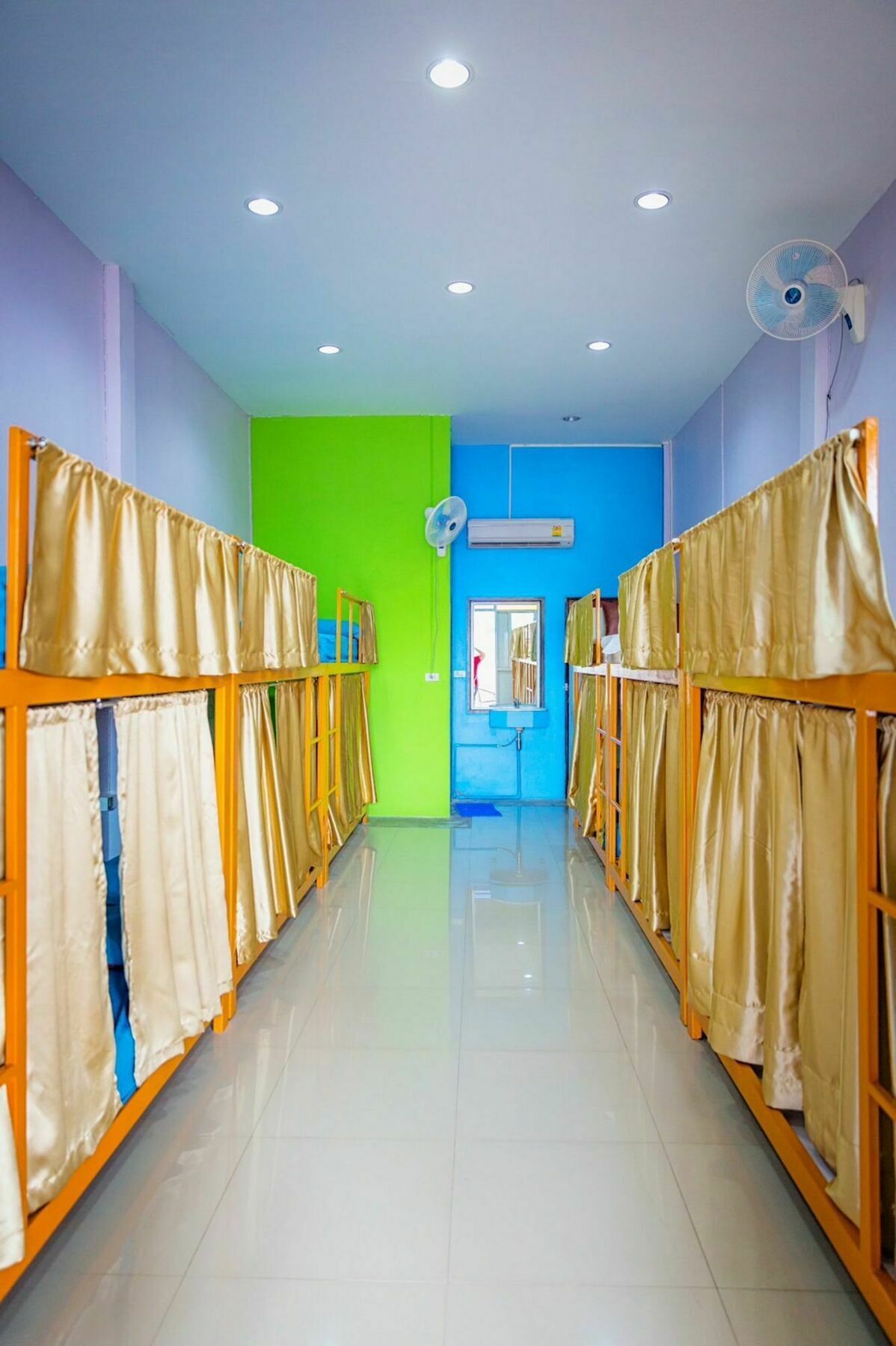 Railway Hostel (Adults Only) Chumphon Ngoại thất bức ảnh